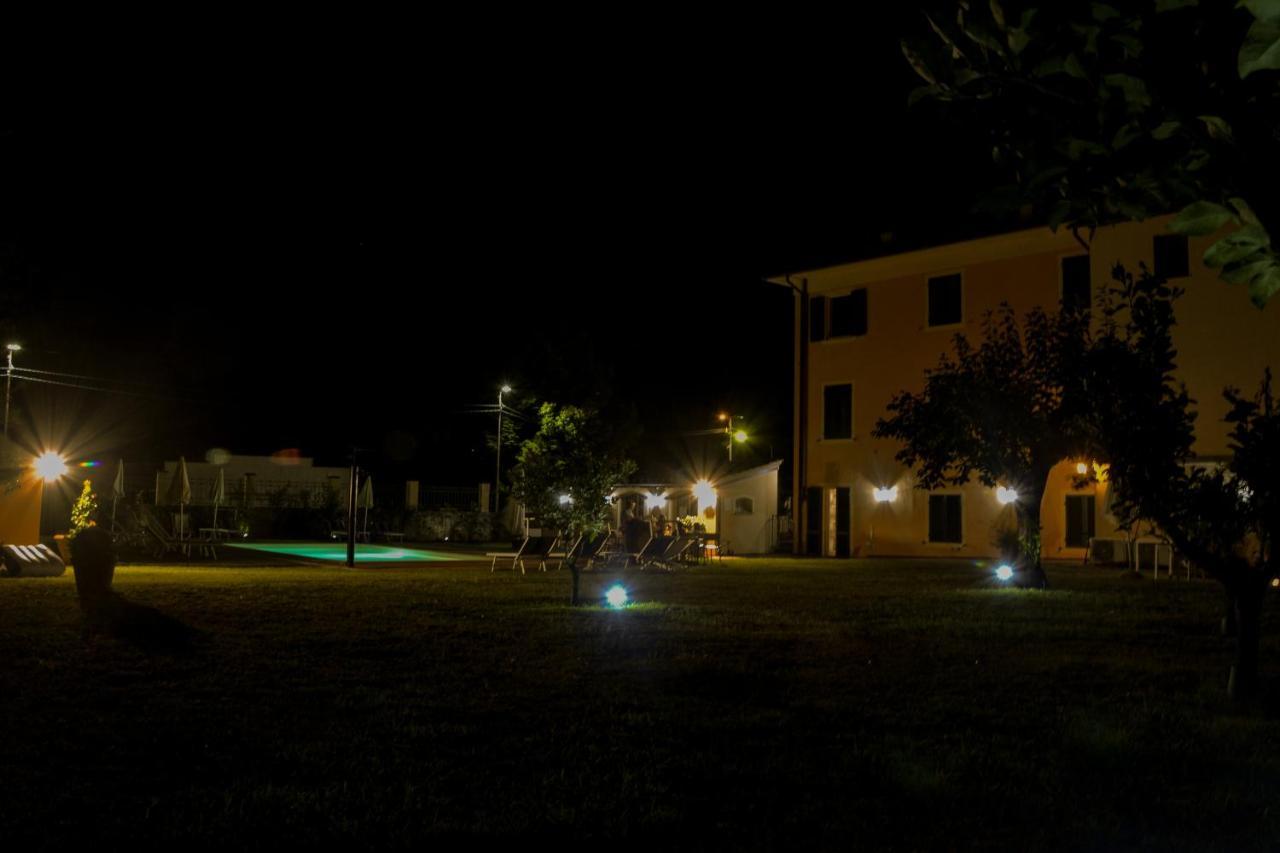 Garden Relays Villa Rosy Массароза Экстерьер фото